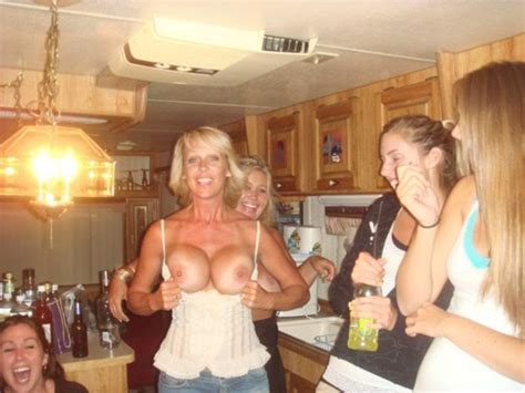 Amature Milf Party