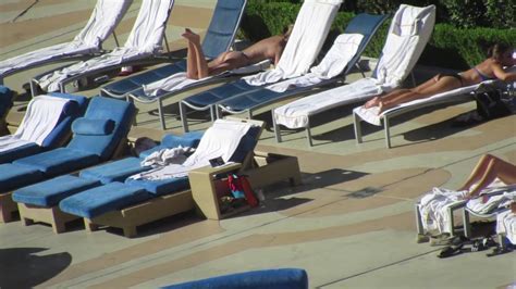 Las Vegas Pool Voyeur - Las Vegas MILF Thong: Free Porn fb