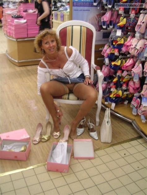 Pantyless cougar at the shoe store Flashing Store Pics ...