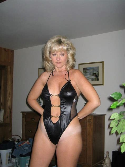 Mrs diamonds mature - Explicit and Perverted Mature and Granny Mrs diamonds mature Explicit and Perverted Mature and Granny